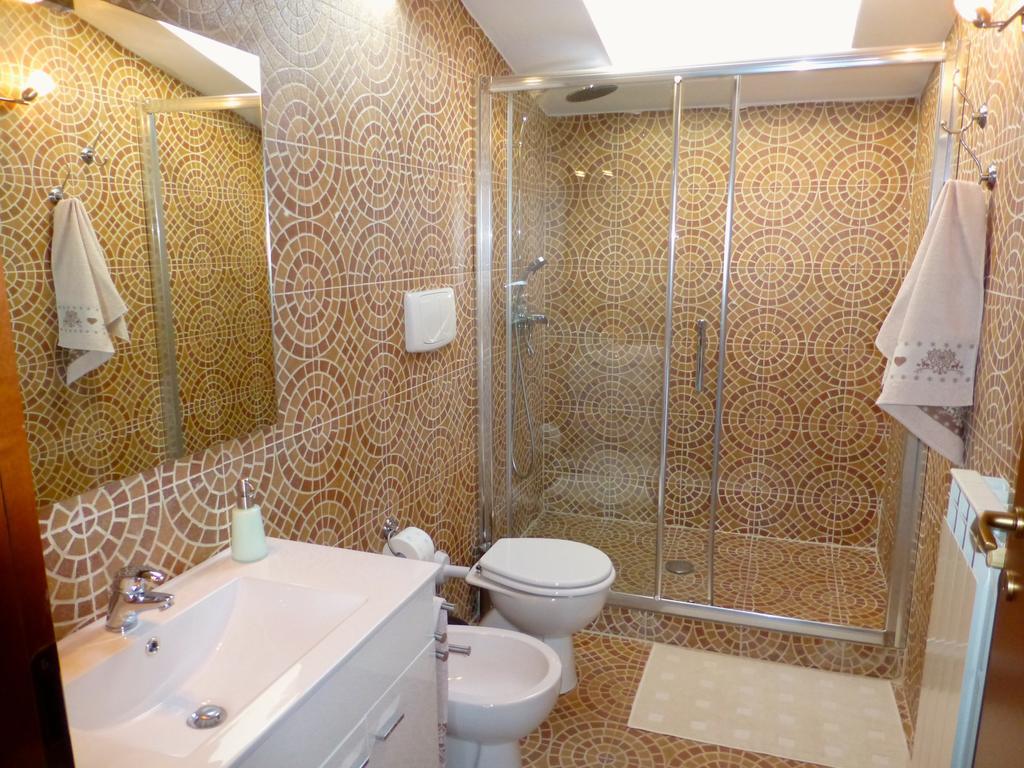 Rutilia22 Acomodação com café da manhã Milão Quarto foto